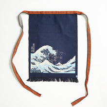 Load image into Gallery viewer, Hokusai Wave Maekake Apron
